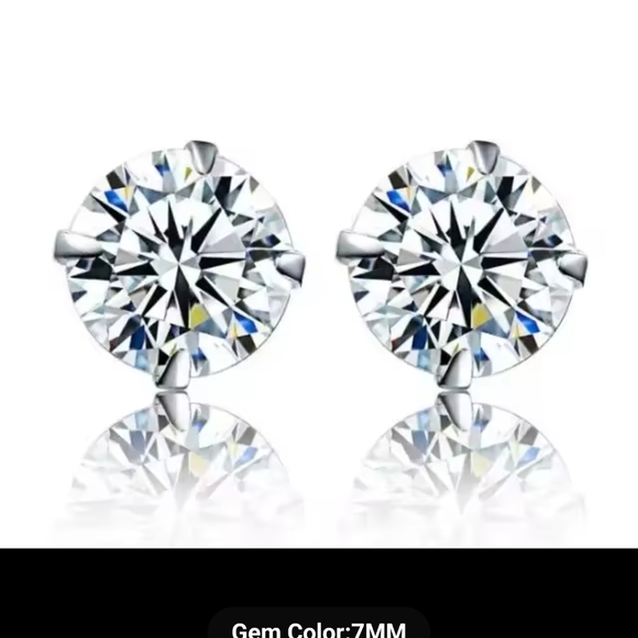 Elegant Silver Stud Earrings Set - Picture 15 of 16